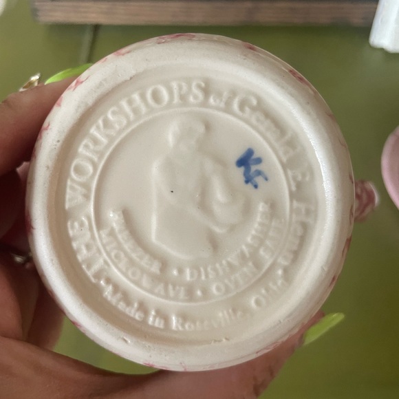 The Workshops of Gerald E Henn Creamer Pitcher - Picture 3 of 3